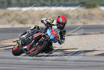 media/Oct-13-2025-Moto Forza (Mon) [[a66d839500]]/3-B Group/Session 3 (Turn 16)/
